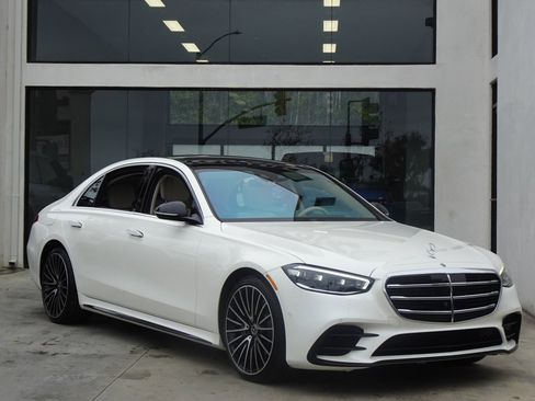 Used 2022 Mercedes-Benz S 580 4MATIC Sedan image 8