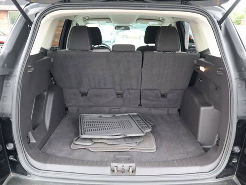 Used 2017 Ford Escape SE w/ Equipment Group 201A AWD/4WD image 13