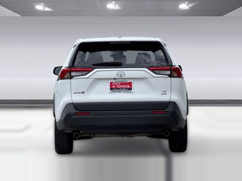 Used 2024 Toyota RAV4 LE image 8