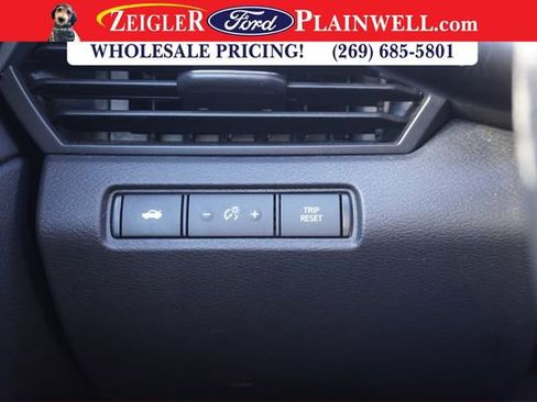 Used 2024 Nissan Altima 2.5 SV image 23