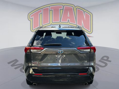 Used 2024 Toyota RAV4 SE w/ Weather & Moonroof Package AWD/4WD image 5
