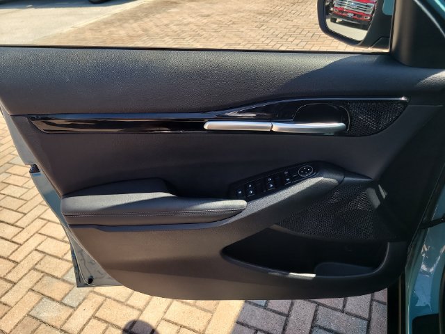 Used 2025 Kia Seltos EX w/ EX Sunroof Package FWD image 16