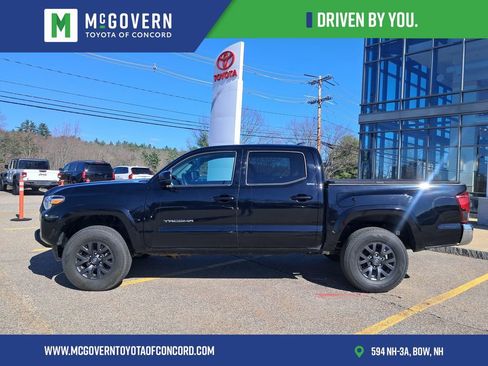 Used 2023 Toyota Tacoma SR5 AWD/4WD image 2