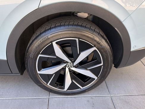 Certified 2023 Volkswagen ID.4 Pro S AWD/4WD image 12