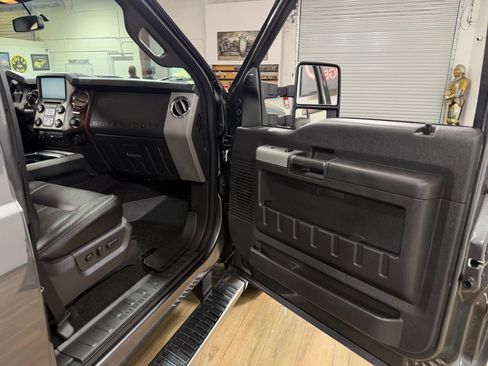Used 2015 Ford F350 Lariat w/ Lariat Ultimate Package AWD/4WD image 20