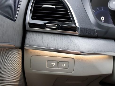 New 2025 Volvo XC90 T8 Plus w/ Protection Package Premier image 24