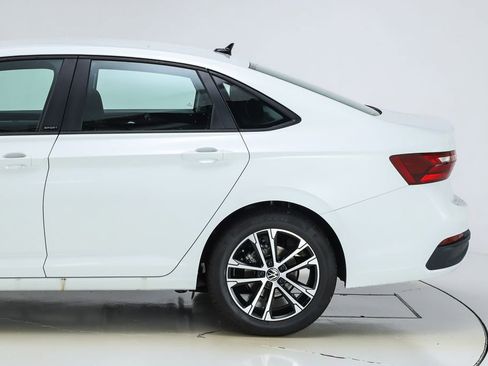 New 2025 Volkswagen Jetta Sport image 4