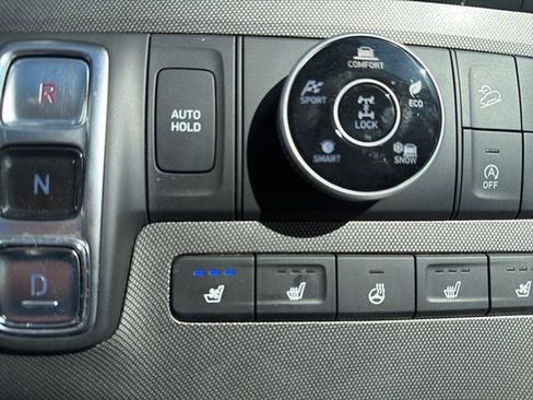 Used 2021 Hyundai Palisade Calligraphy image 25