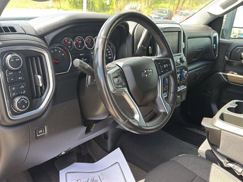 Used 2022 Chevrolet Silverado 1500 RST w/ Bed Protection Package AWD/4WD image 13