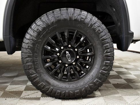 Used 2023 Chevrolet Silverado 2500 LTZ w/ LTZ Plus Package image 26