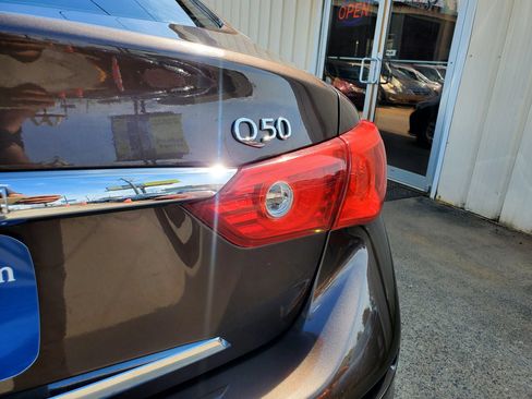 Used 2014 INFINITI Q50 Premium AWD/4WD image 32