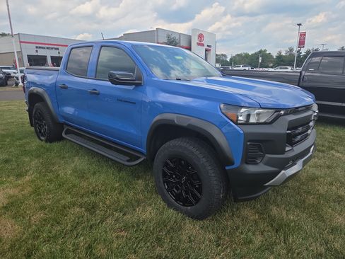 Used 2026 Chevrolet Colorado Trail Boss AWD/4WD image 1