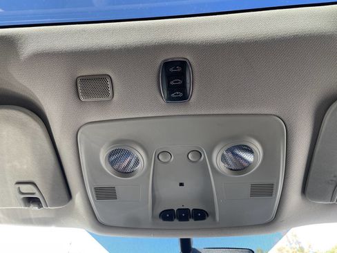 Used 2015 GMC Acadia SLT w/ Technology Package image 33