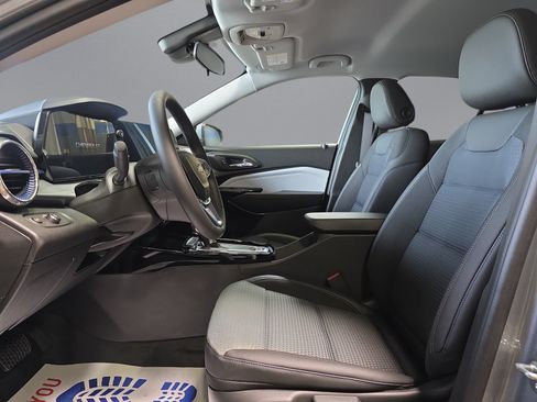 New 2026 Chevrolet Trax LT w/ Driver Confidence Package FWD image 19