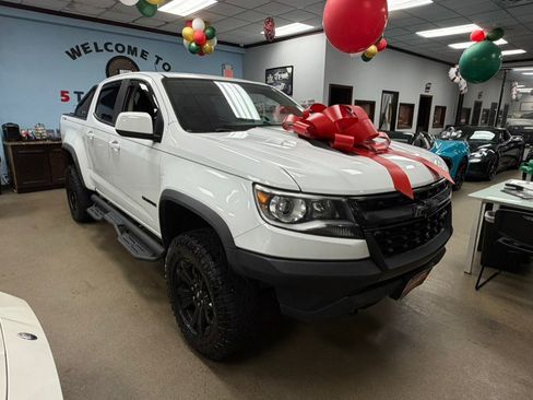 Used 2020 Chevrolet Colorado ZR2 w/ ZR2 Dusk Special Edition image 2