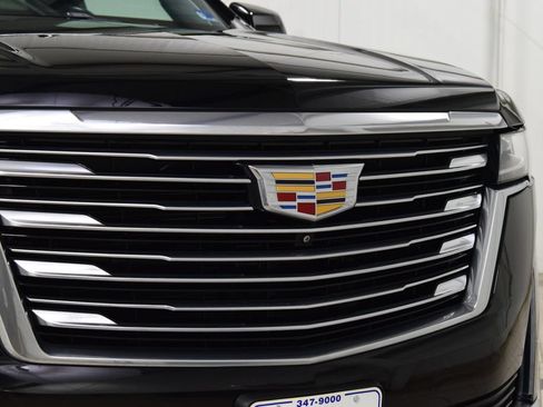 Used 2024 Cadillac Escalade ESV Premium Luxury Platinum AWD/4WD image 11