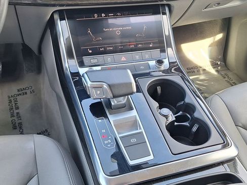 Used 2024 Audi Q7 3.0T Premium Plus image 25