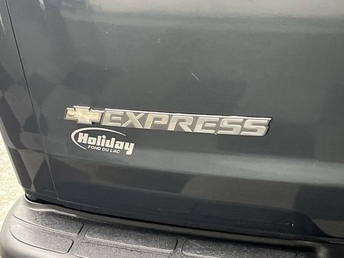 Used 2017 Chevrolet Express 3500 LT w/ LT Preferred Equipment Group image 23
