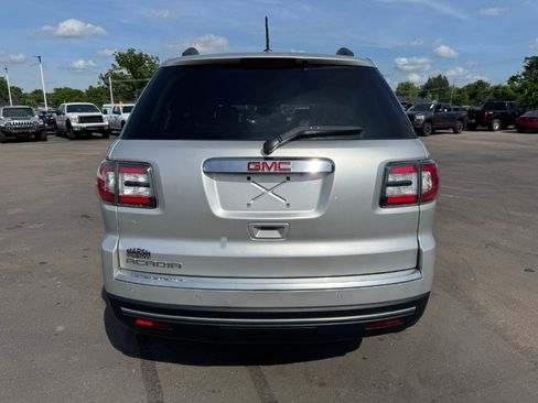 Used 2016 GMC Acadia SLE FWD image 4