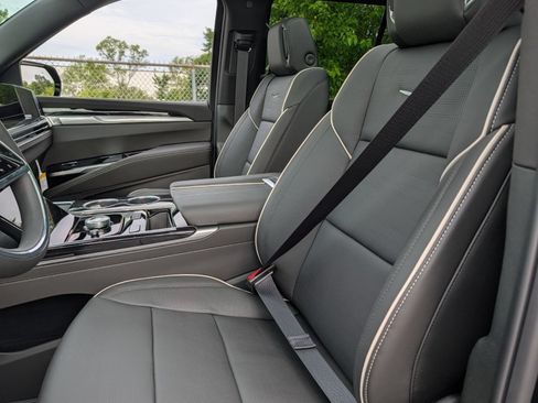 New 2026 Cadillac Escalade Sport w/ Touring Package AWD/4WD image 26