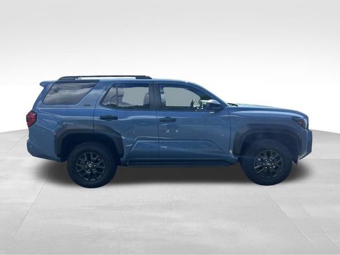 Certified 2025 Toyota 4Runner SR5 AWD/4WD image 6