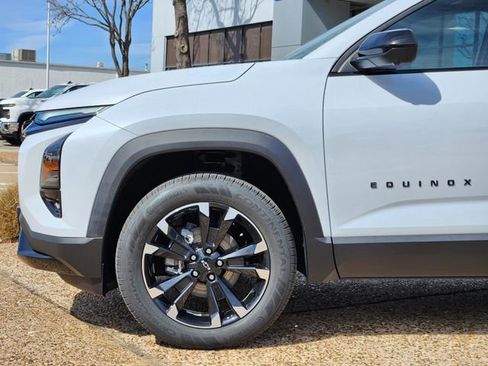 New 2026 Chevrolet Equinox RS w/ Convenience Package III image 8