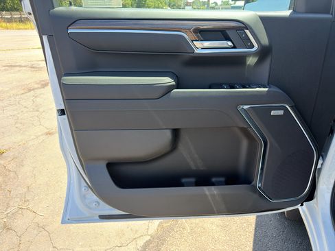New 2026 Chevrolet Silverado 1500 RST w/ Z71 Off-Road Package AWD/4WD image 18