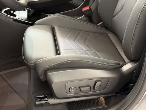 New 2026 BMW X1 xDrive28i w/ M Sport Package AWD/4WD image 14