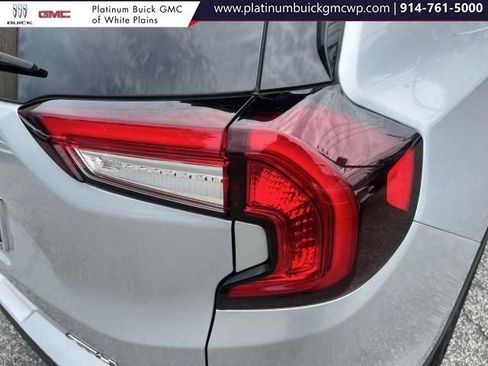 Used 2022 GMC Terrain AT4 image 7