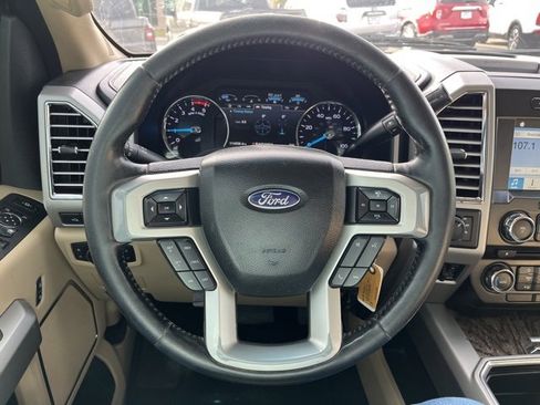 Used 2017 Ford F250 Lariat w/ Chrome Package image 41