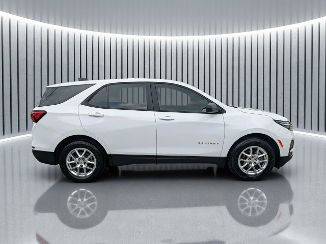 Used 2024 Chevrolet Equinox LS FWD image 3