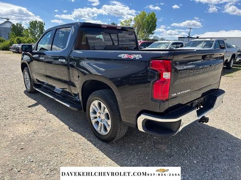 Used 2022 Chevrolet Silverado 1500 LTZ w/ LTZ Premium Package AWD/4WD image 3