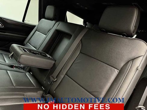 Used 2022 Chevrolet Tahoe LT w/ Luxury Package AWD/4WD image 16