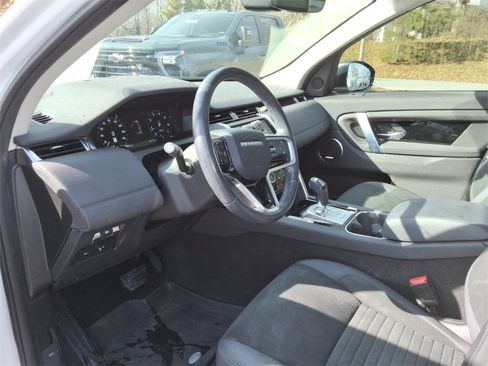 Used 2022 Land Rover Discovery Sport SE image 13
