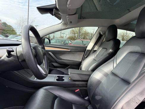 Used 2022 Tesla Model 3 image 13