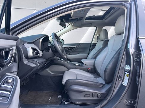 Used 2025 Subaru Outback Limited image 7