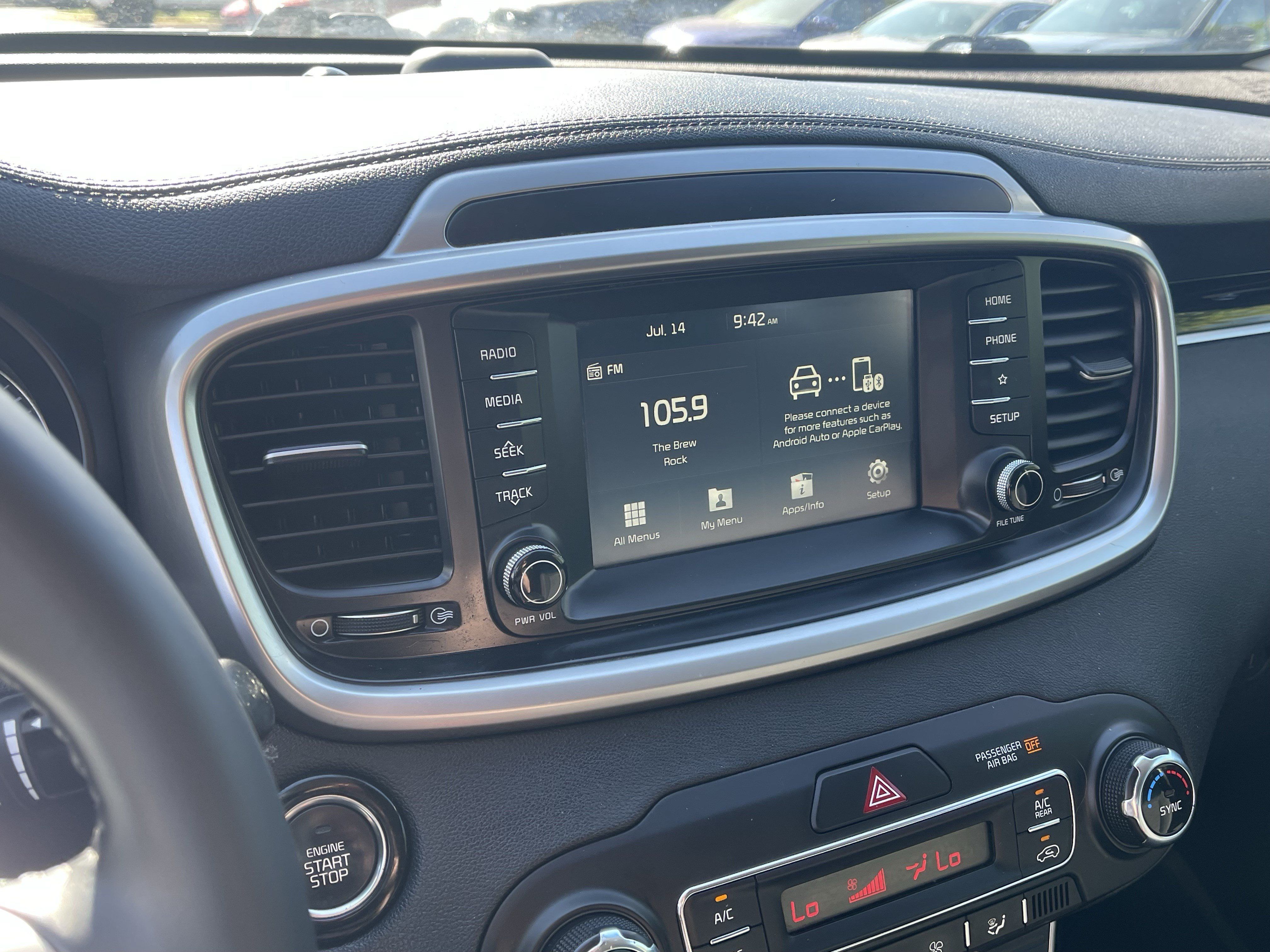 Used 2020 Kia Sorento S FWD image 23