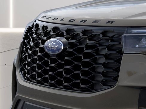 New 2026 Ford Explorer ST-Line w/ ST-Line Street Pack AWD/4WD image 18