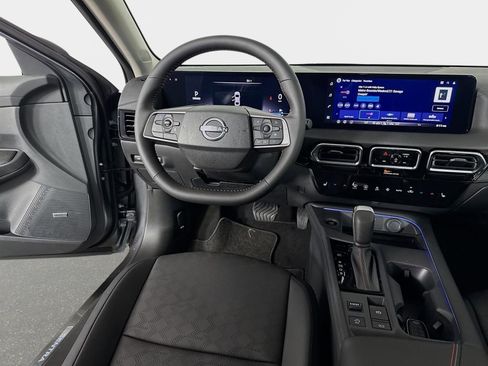 New 2026 Nissan Sentra SR FWD image 24