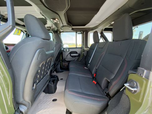 Used 2021 Jeep Wrangler Unlimited Rubicon image 13