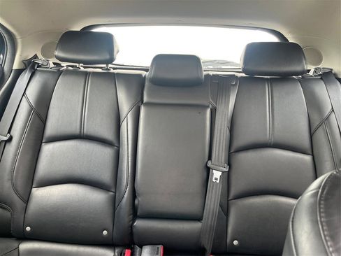 Used 2018 MAZDA MAZDA3 Touring FWD image 15
