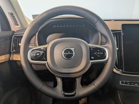 New 2026 Volvo XC90 T8 Plus w/ Protection Package Premier AWD/4WD image 15