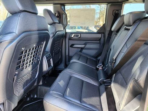 New 2025 Ford Bronco Badlands AWD/4WD image 16