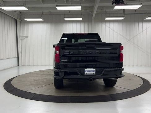 Used 2023 Chevrolet Silverado 1500 Custom w/ 2.7L Blackout Package AWD/4WD image 7