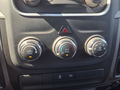 Used 2021 RAM 1500 4x4 Crew Cab Classic w/ Protection Group image 7
