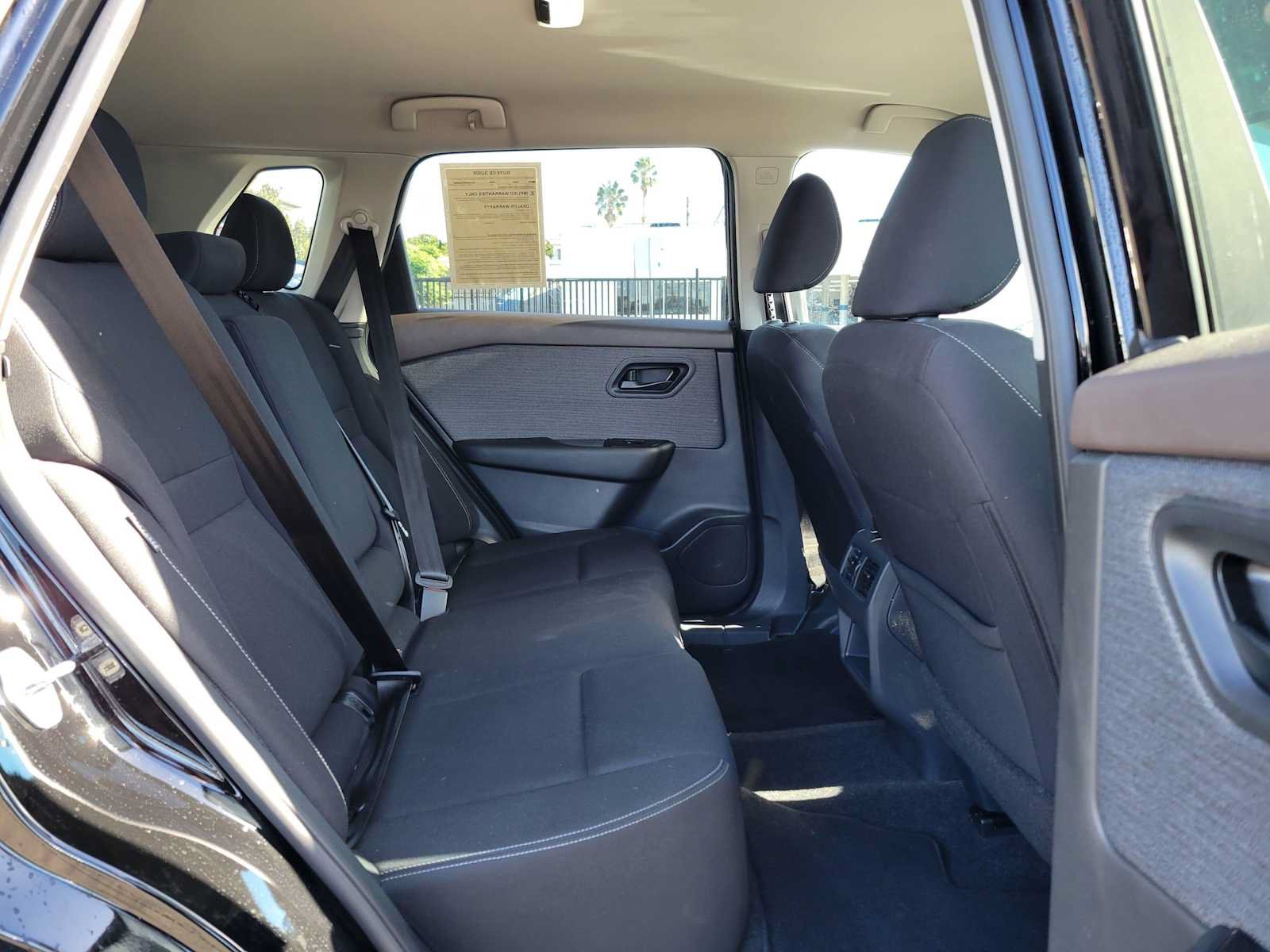 Used 2023 Nissan Rogue S AWD/4WD image 12
