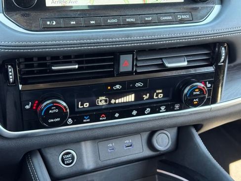 Used 2022 Nissan Rogue Platinum w/ Head-Up Display Package image 14