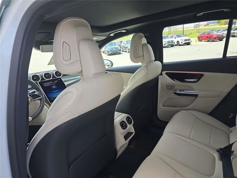New 2026 Mercedes-Benz GLC 300 4MATIC image 17