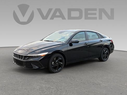 New 2026 Hyundai Elantra Sport image 21