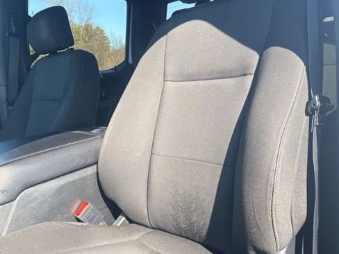 Used 2020 Ford F150 XLT w/ Equipment Group 302A Luxury AWD/4WD image 15